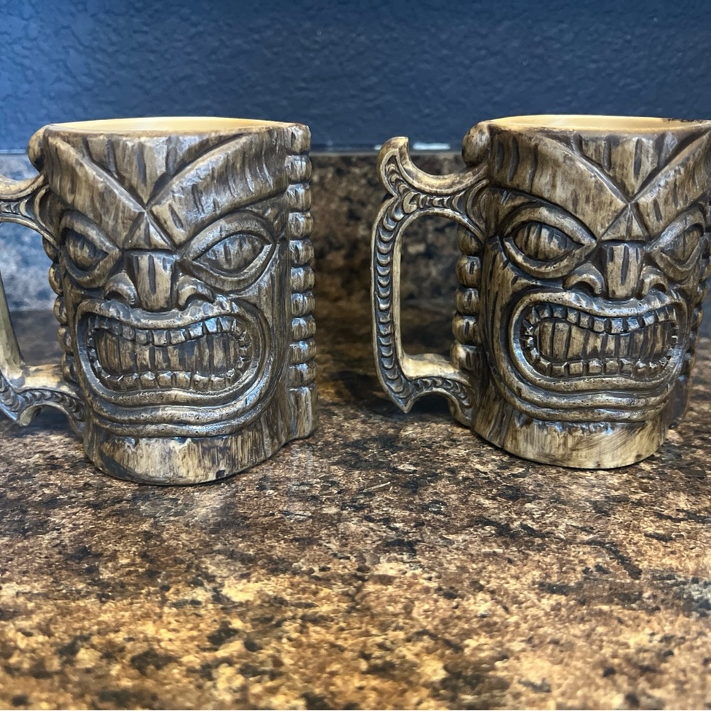 Pair of Vintage Original KONA COFFEE MILL Tiki Hard Plastic Mug Cup Hawaii USA